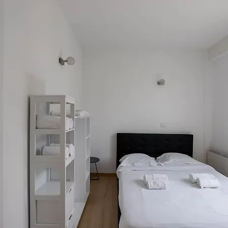 Appartement Neuf Familial A Clichy Pour 4 Exterior photo