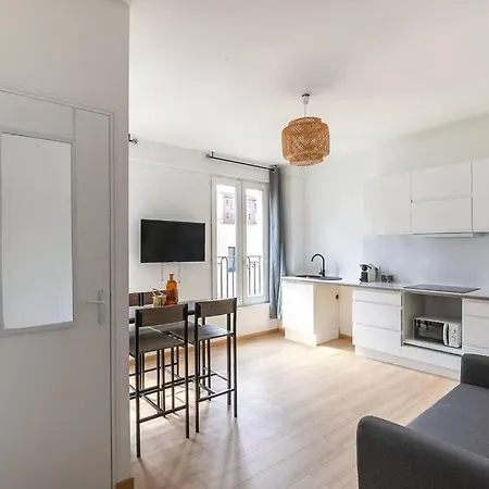 Appartement Neuf Familial A Clichy Pour 4 Exterior photo